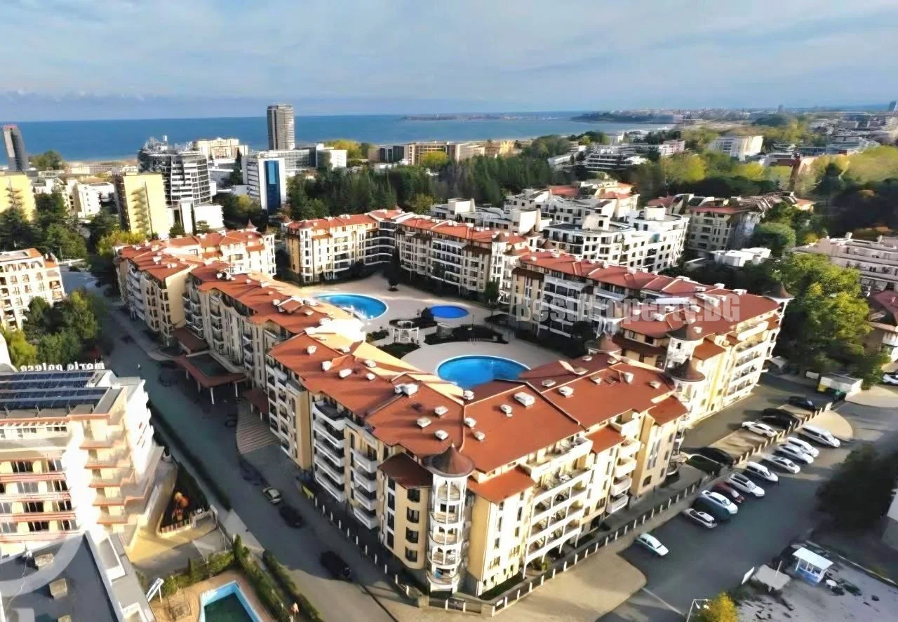 Komfortowe studio 42 m² z widokiem na zieleń – Royal Sun – Słoneczny Brzeg