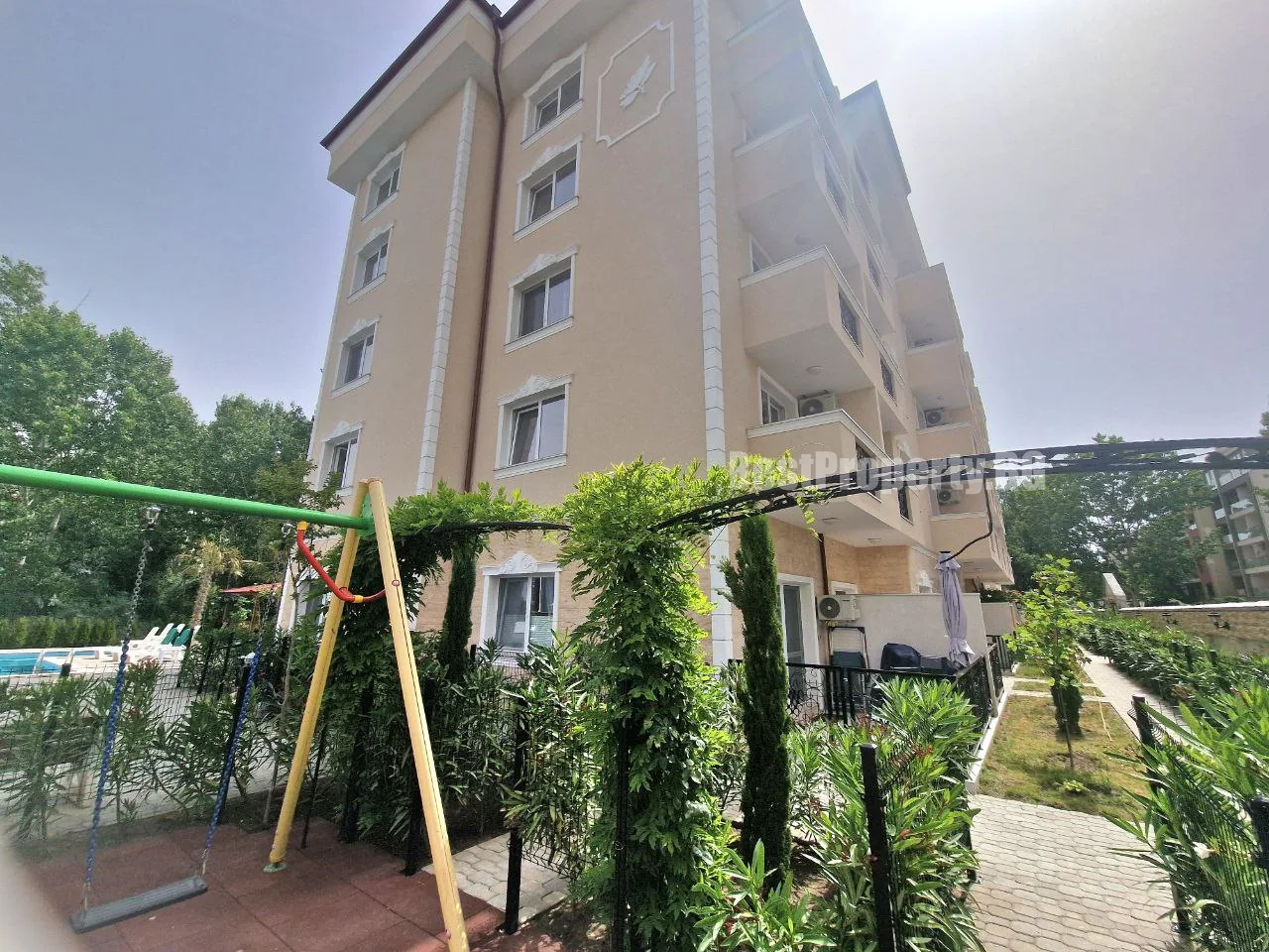 Przestronny apartament 67 m² z tarasem i widokiem na zieleń – Magnolia Residence 6 – Słoneczny Brzeg