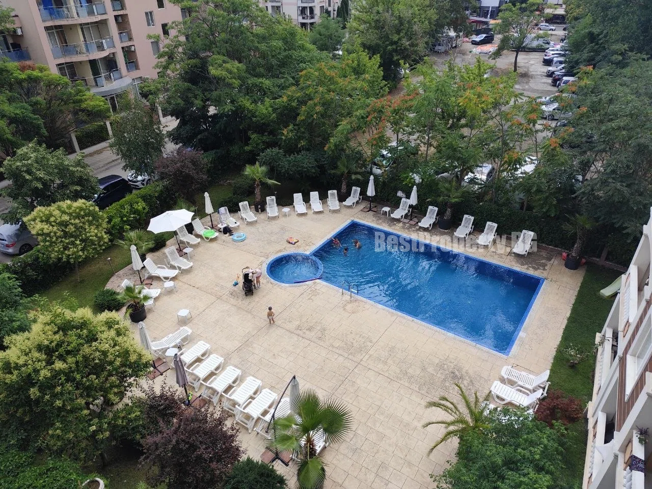 Przestronne studio 48 m² z widokiem na basen – Villa Aria, Słoneczny Brzeg – Słoneczny Brzeg