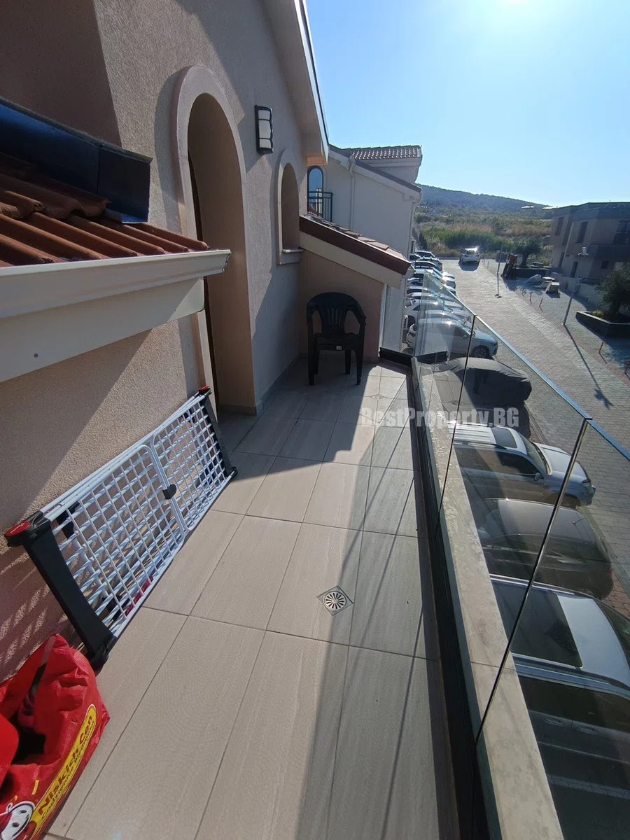 Apartament 68 m² z 1 sypialnią i widokiem na morze – Grand Village, Koszarica – Koszarica