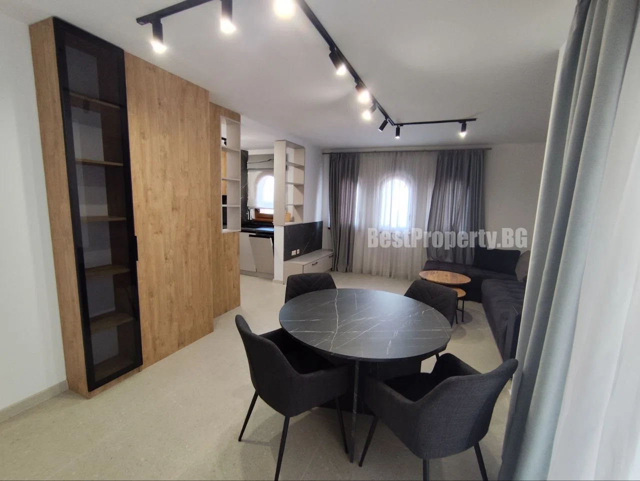 Przestronny apartament 76 m² z 1 sypialnią i widokiem na góry – Grand Village, Koszarica – Koszarica