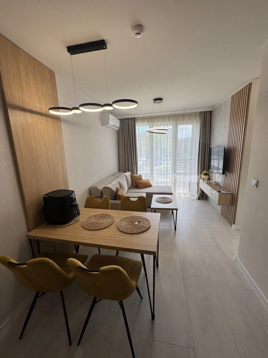 Nowoczesny apartament 48 m² z 1 sypialnią i widokiem na basen – Domenico, Słoneczny Brzeg – Słoneczny Brzeg