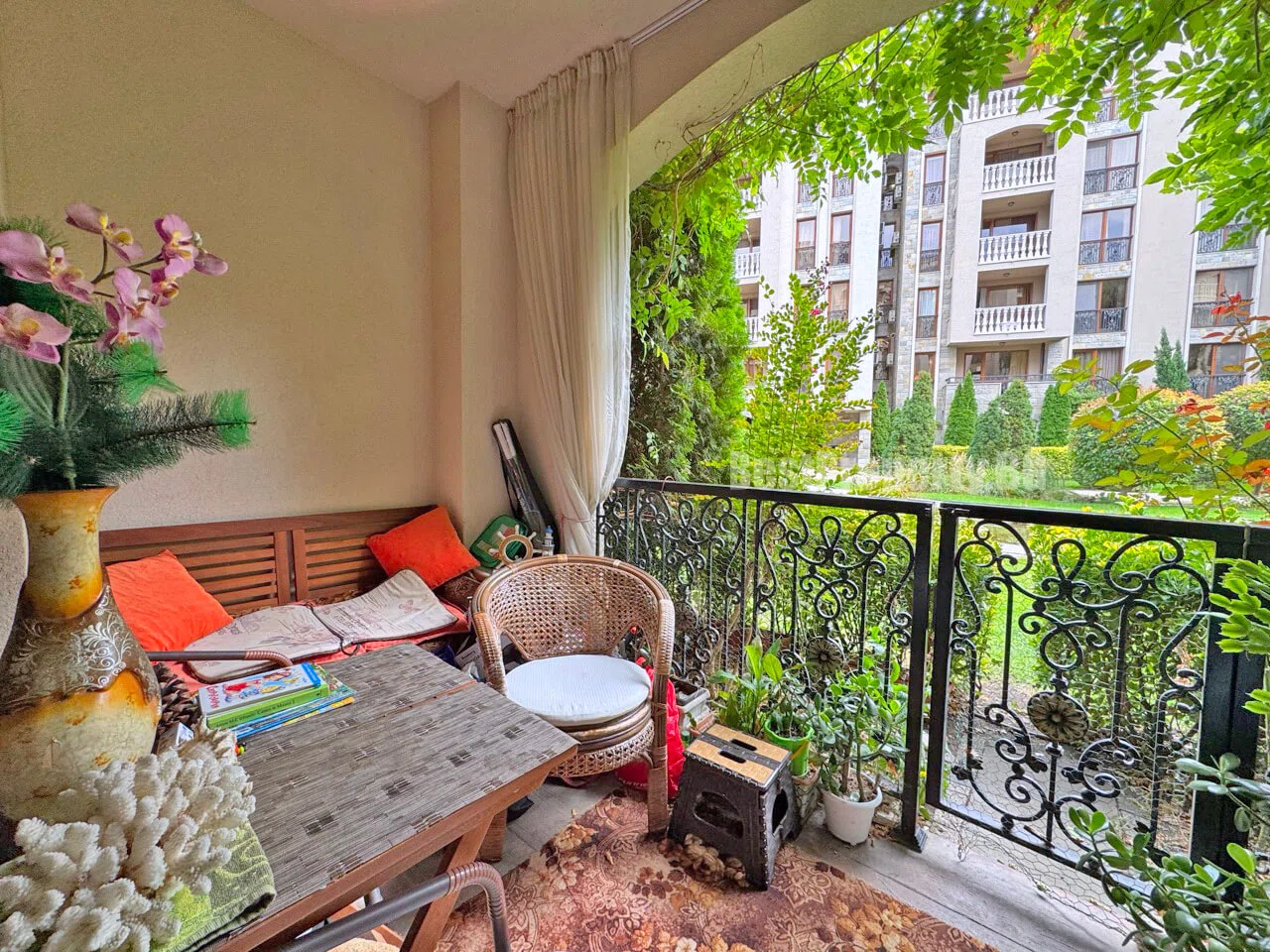 62 m² flat with a terrace and a view of the pond – Cascadas 11 – Sunny Beach