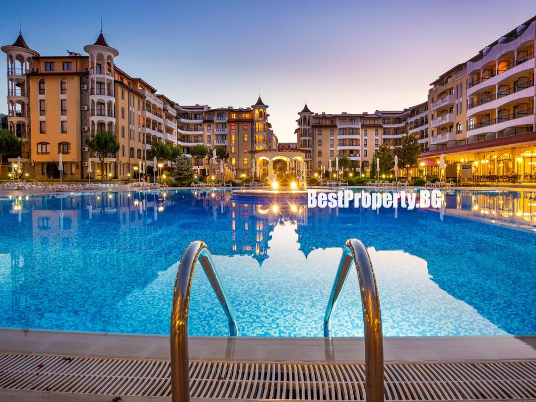 Przestronny apartament 50,5 m² z tarasem – Royal Sun – Słoneczny Brzeg