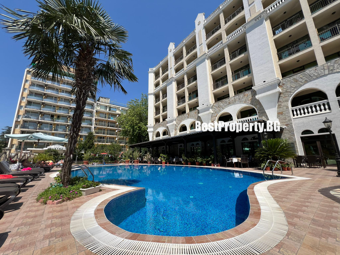 Przestronny apartament 83 m² z balkonem i bocznym widokiem na morze – Babylon – Słoneczny Brzeg