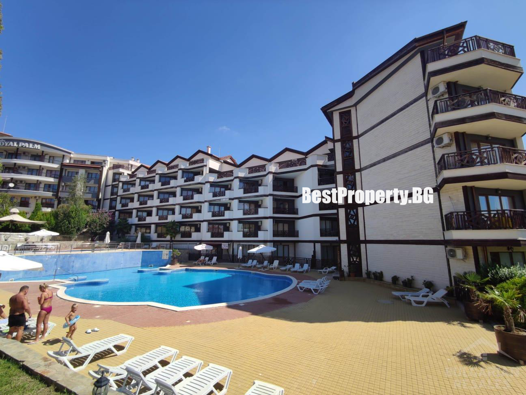 Przestronny apartament 90 m² z ogromnym balkonem i widokiem na morze – Royal Palm – Święty Włas