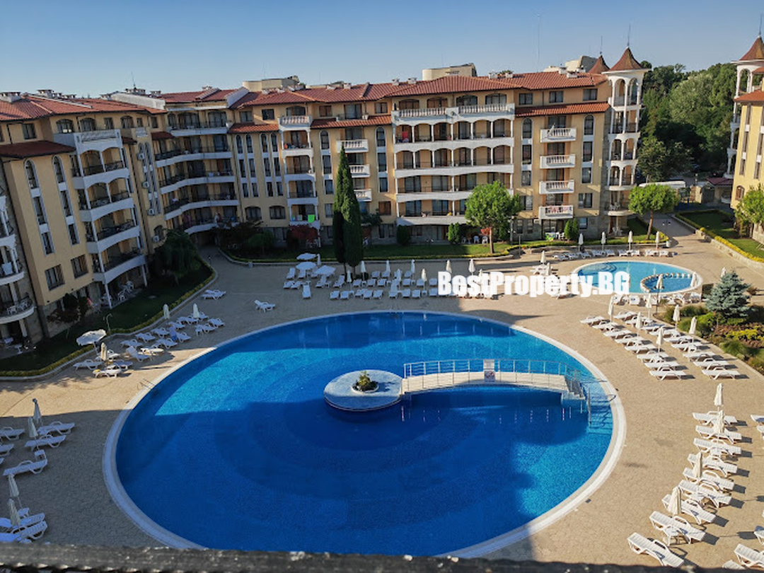 Przytulny apartament 49 m² z tarasem i widokiem na basen – Royal Sun – Słoneczny Brzeg