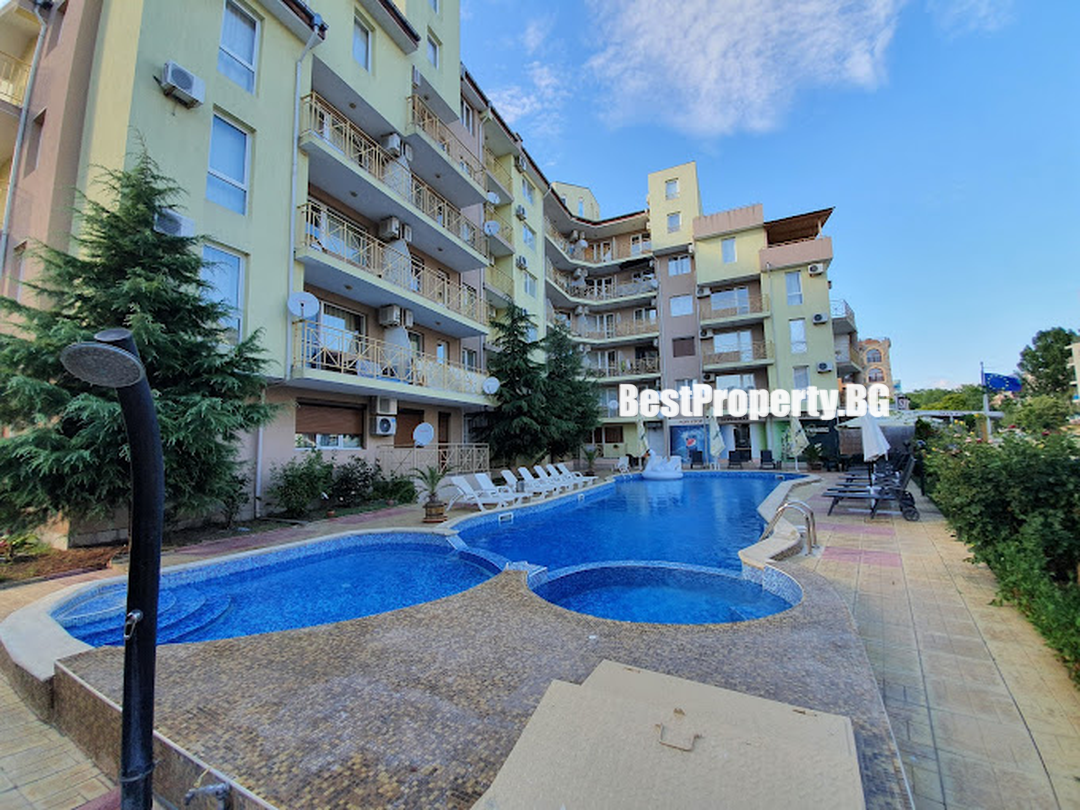 Apartament 58 m² z dwoma balkonami i widokiem na basen – Diamond Sky – Słoneczny Brzeg