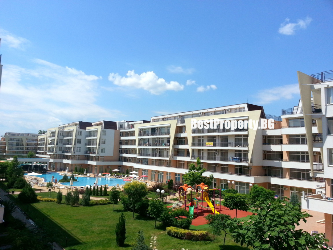 Przestronny apartament 78 m² z tarasem na zieleń – Grand Kamellia – Słoneczny Brzeg