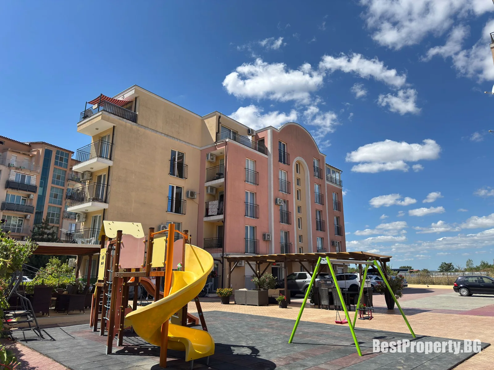 Apartament na sprzedaż w kompleksie Golden Day 2, Słoneczny Brzeg – Słoneczny Brzeg