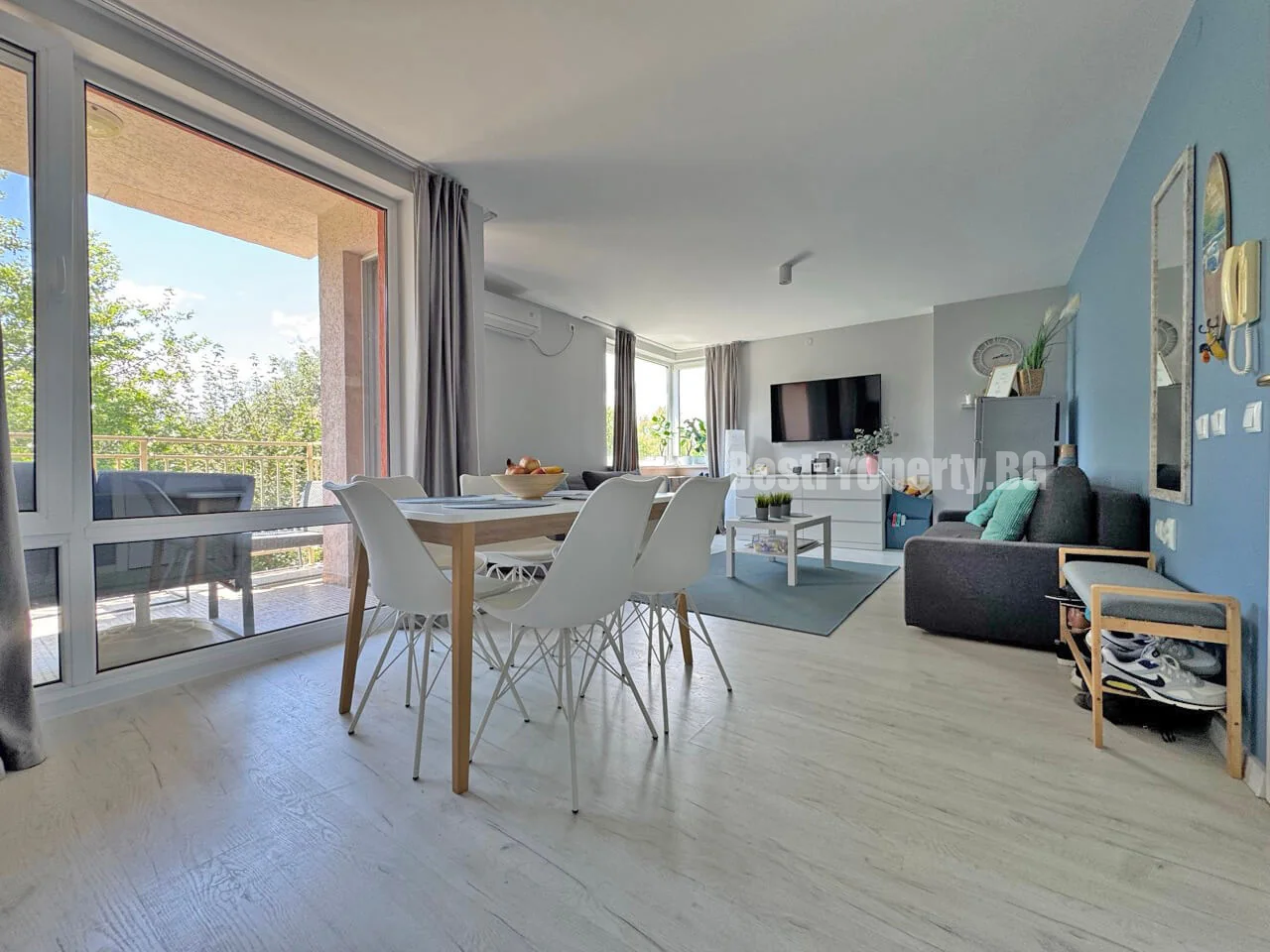 Przestronny apartament z sypialnią i widokiem na zieleń – Nessebar Fort – Słoneczny Brzeg