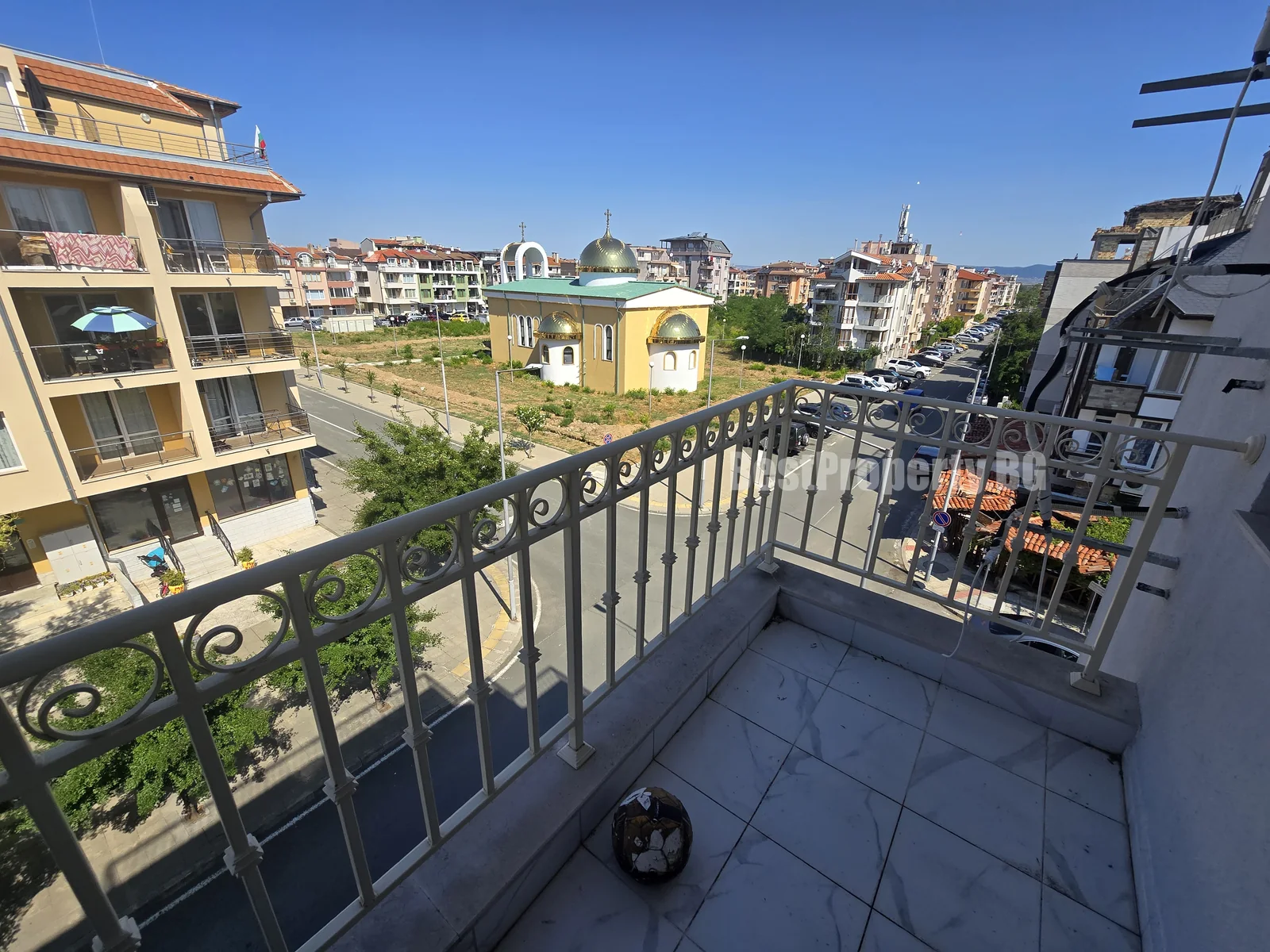 Apartament z 2 sypialniami i 2 tarasami w Cherno More 2 – Nessebar, 66 m² – Nessebar