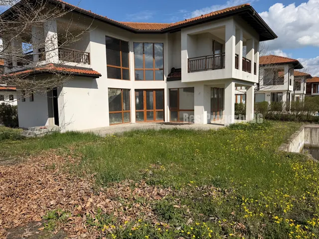 Dom z 3 sypialniami i własną działką w Floral Meadows – Kableszkowo, 146 m²