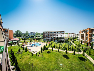 Przytulne studio 40 m² z balkonem i widokiem na góry – Orchid Fort Garden