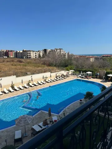 Luksusowy apartament z 2 sypialniami w kompleksie Villa Florence